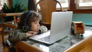Wegen Corona: Kinder täglich eine Stunde länger vor dem Bildschirm