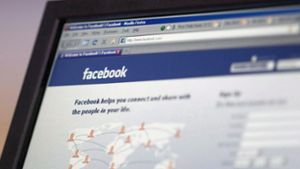 Für viele Nutzer und Politiker brachte der Fall jedoch nach diversen früheren Datenschutz-Problemen bei Facebook das Fass zum Überlaufen. Foto: AP
