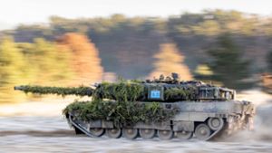 Kampfpanzer Leopard 2 der Bundeswehr: Auch Deutschland steigert seine Militärausgaben. Foto: Michael Reichel/ari