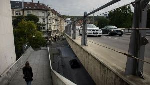 Unter der Paulinenbrücke sind Freiluft-Konzessionen besonders teuer Foto: Piechowski