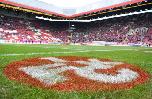 Wird der 1. FC Kaiserslautern doch noch gerettet? Foto: Uwe Anspach/dpa