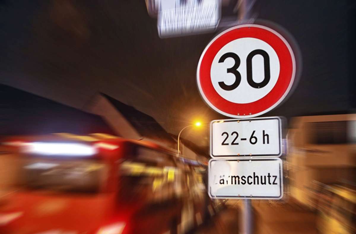An manchen Stellen in Marbach gilt Tempo 30 bislang nur nachts. Foto: Archiv (Avanti