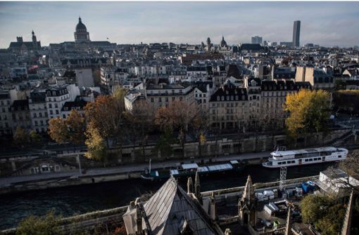 Blick auf Paris mit dem Panthéon im Hintergrund, wo seit 2002 die Gebeine von Alexandre Dumas ruhen Foto: AFP/MARTIN BUREAU