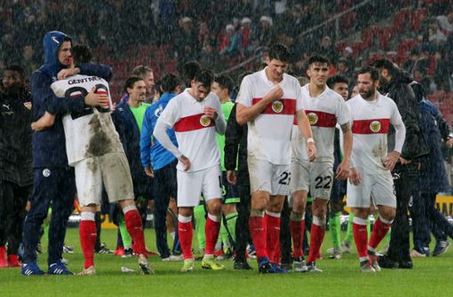 Miese Stimmung herrschte beim VfB nach dem Spiel auf und neben dem Platz. Foto: Pressefoto Baumann