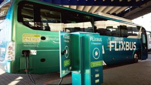 Die Dieselbusse dominieren bei Flixbus, doch es gibt auch vereinzelt Elektro-Fernbusse. Foto: dpa/Flixbus