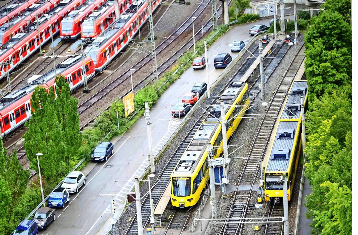 Stadtbahnzüge entlasten die Stuttgarter Fildervororte vom Autoverkehr, dennoch verursachen sie an manchen Punkten auch Lärm. Foto: Lichtgut/Achim Zweygarth
