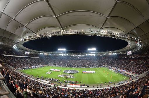 Die Mercedes-Benz-Arena soll auch ein Austragungsort für die Spiele bei der EM 2024 sein. (Archivbild) Foto: dpa