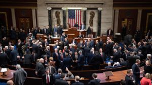 Donald Trump muss ein Impeachment-Verfahren im Senat über sich ergehen lassen. Foto: AFP/SAUL LOEB