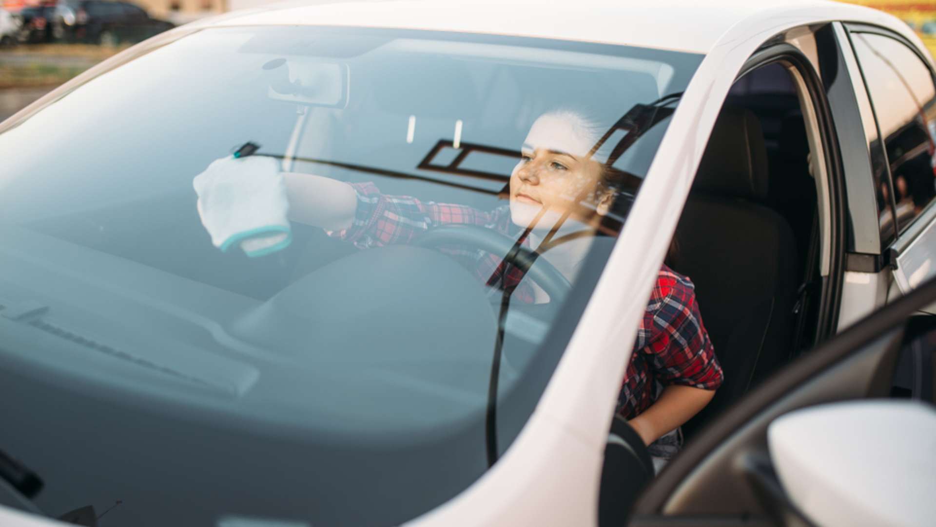 Verwunderlich Autoscheiben Innen Reinigen Ohne Schlieren Bild