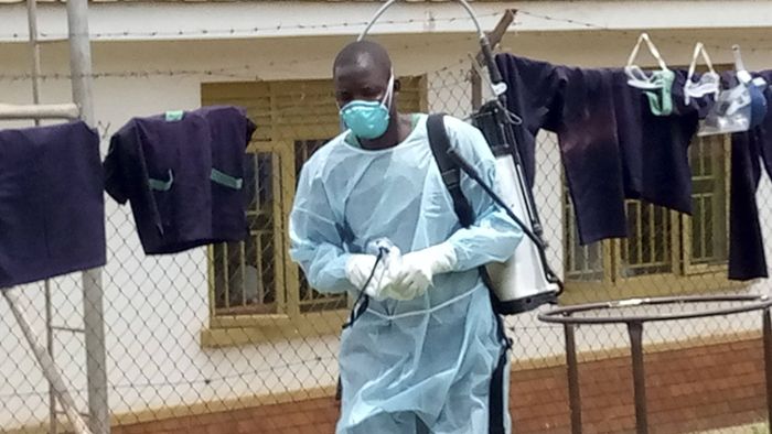 Ebola breitet sich in  Uganda aus