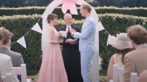 Münze werfen bei der Hochzeit: Szene aus „The Man with a Coin“ Foto: First Steps