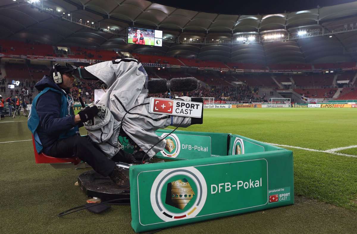 Fußballübertragung im Fernsehen Free-TV oder Pay-TV? DFB beginnt Ausschreibung der Spiele