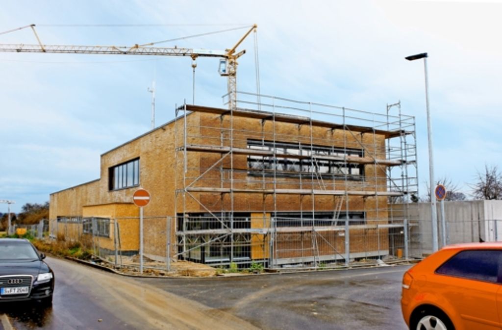 Der Neubau am Ortseingang in Stammheim soll Ende April fertig sein. Foto: Chris Lederer