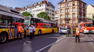 Unfallaufnahme am Marienplatz: Während der Rettungsaktion verschwindet die Geldbörse des Unfallopfers. Foto: SDMG
