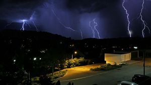 Auch in Grafenau im Kreis Böblingen ist es am Montagabend zu einem heftigen Gewitter gekommen. Foto: Leserfotograf zeli