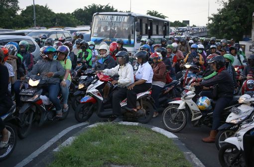 Da ist was los: Rush Hour im indonesischen Jakarta. Foto: AP