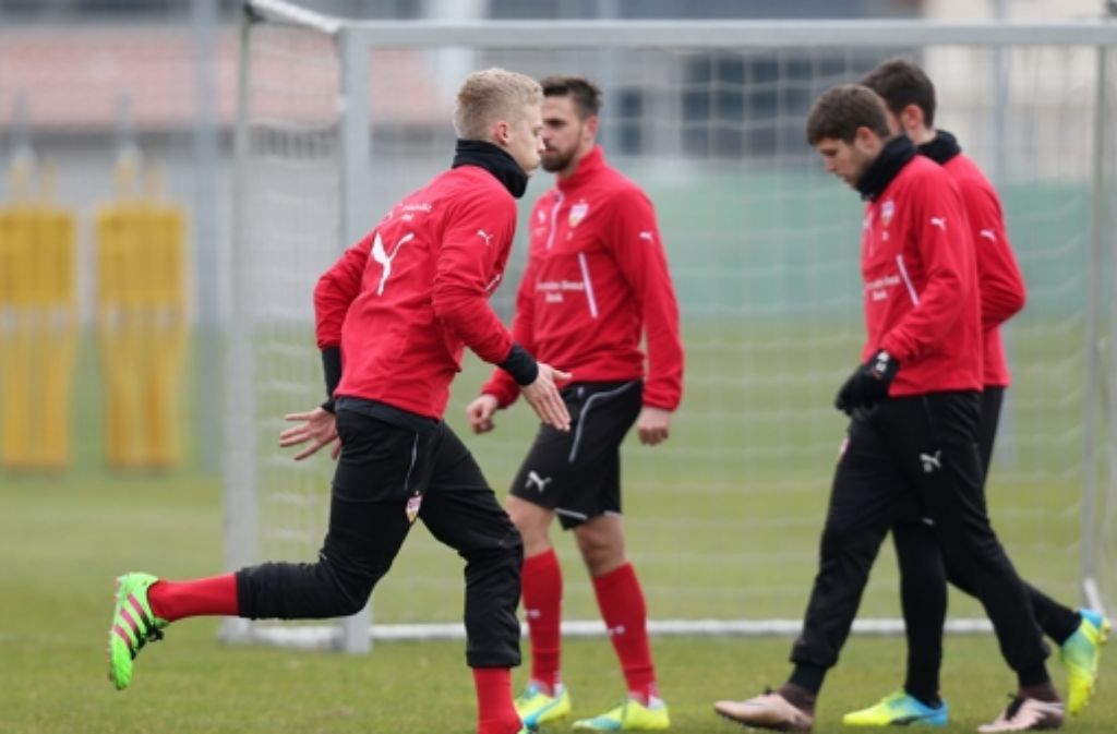 Timo Baumgartl ist nach seiner Blinddarm-OP wieder im Training des VfB zurück. Foto: Pressefoto Baumann