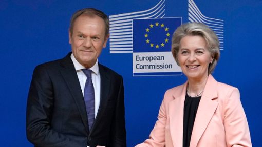 EU-Kommissionspräsidentin Ursula von der Leyen mit Polens Regierungschef Donald Tusk Foto: dpa/Virginia Mayo