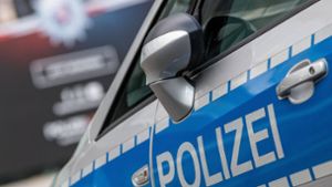 Polizisten nahmen am Mittwoch in Stuttgart-West einen mutmaßlichen Drogendealer fest. (Symbolbild) Foto: imago images/Jan Huebner