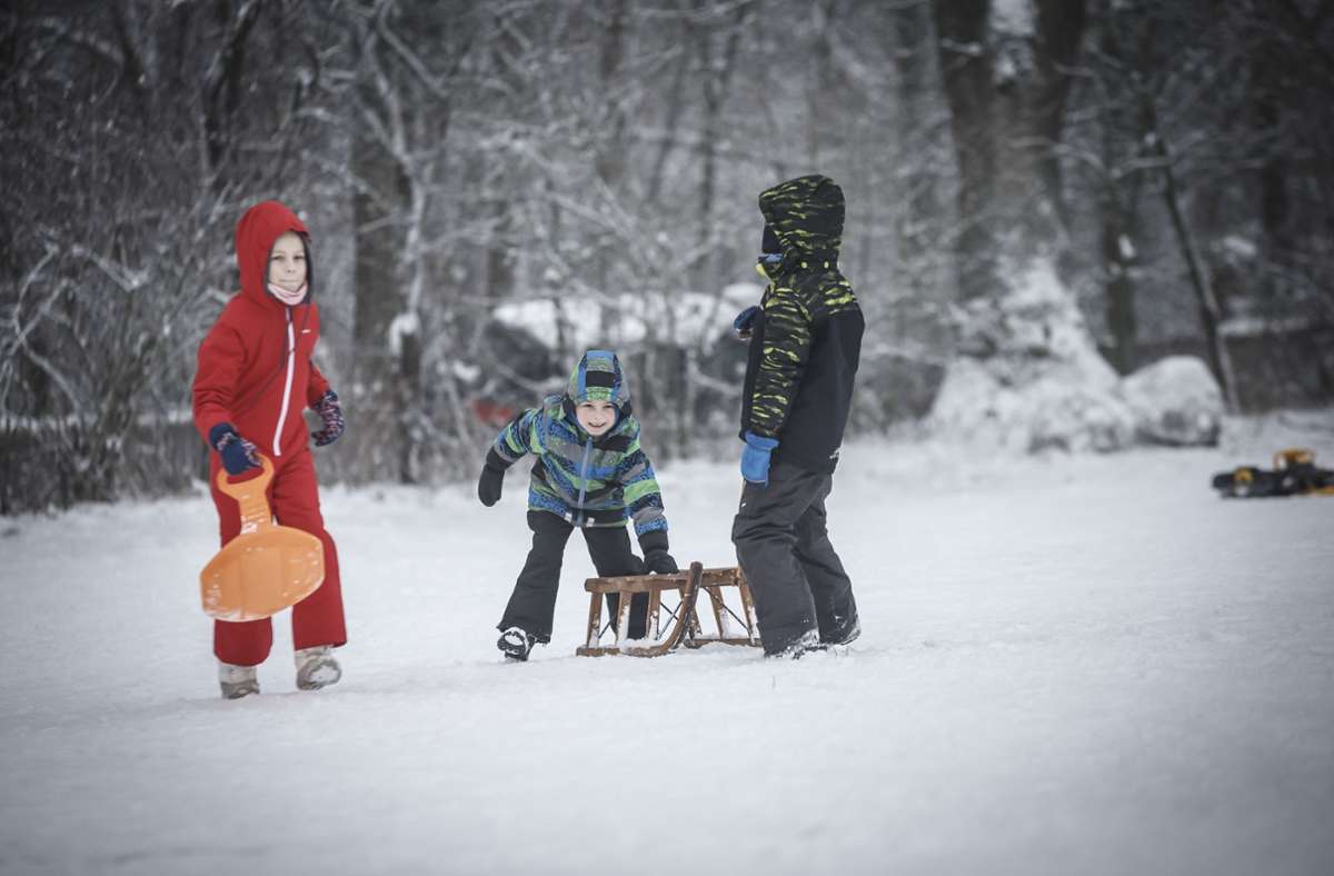 Pure Freude verspricht der Schnee für die Kinder beim Rodeln...