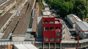 „Its winetime“ heißt es vom 26. August bis zum 6. September auf der Dachterrasse des Infoturms Stuttgart (ITS) am Hauptbahnhof. Foto: ITS/Thomas Niedermüller