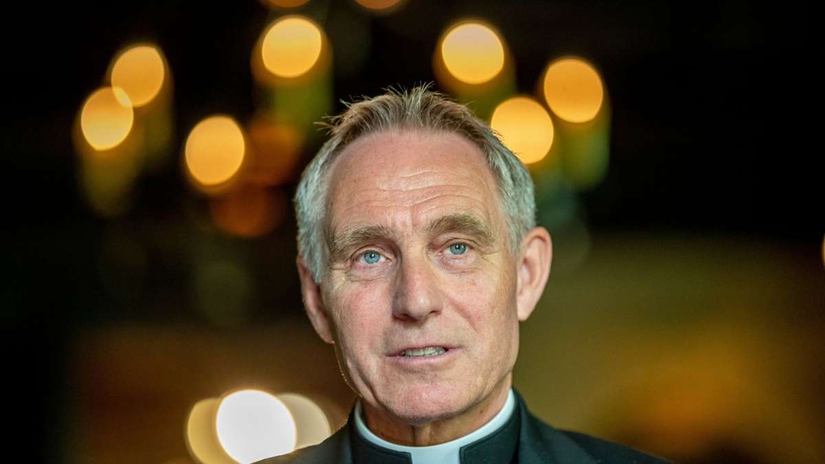 Aus Vatikan verwiesen: Erzbischof Georg Gänswein wieder zurück in Freiburg