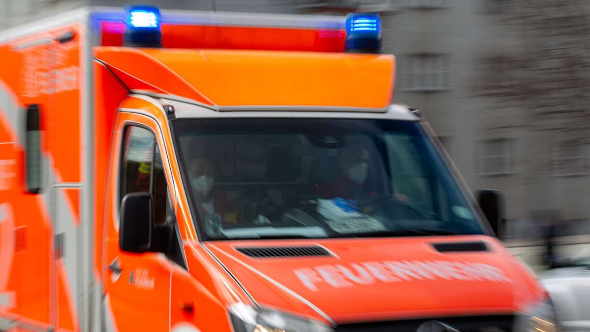 Hechingen im Zollernalbkreis: Brand in Lagerhalle - mehrere Hunderttausend Euro Schaden
