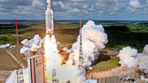Den Deutschen sind Satelliten-Transporte ins Weltall mit europäischen Ariane-Trägerraketen offenbar zu teuer. Foto: dpa