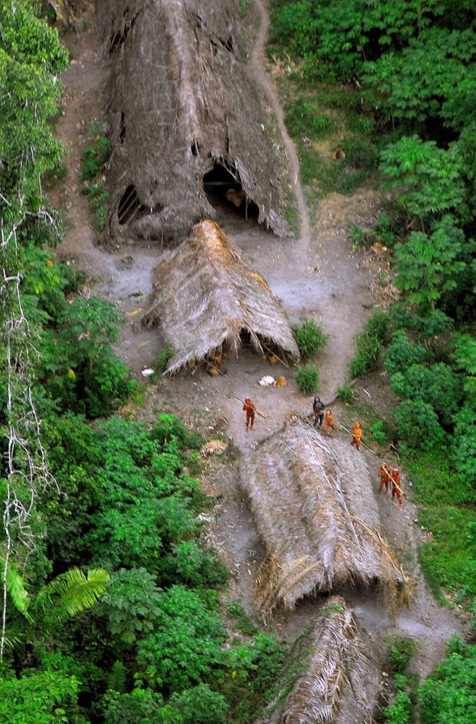 Dieses Foto aus dem Jahr 2008 zeigt die Siedlung eines anderen Stammes im Amazonas.