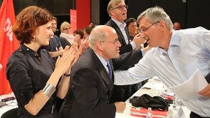 Linken-Fraktionschef Gregor Gysi (Mitte) mit den Parteichefs Katja Kipping und Bernd Riexinger Foto: dpa