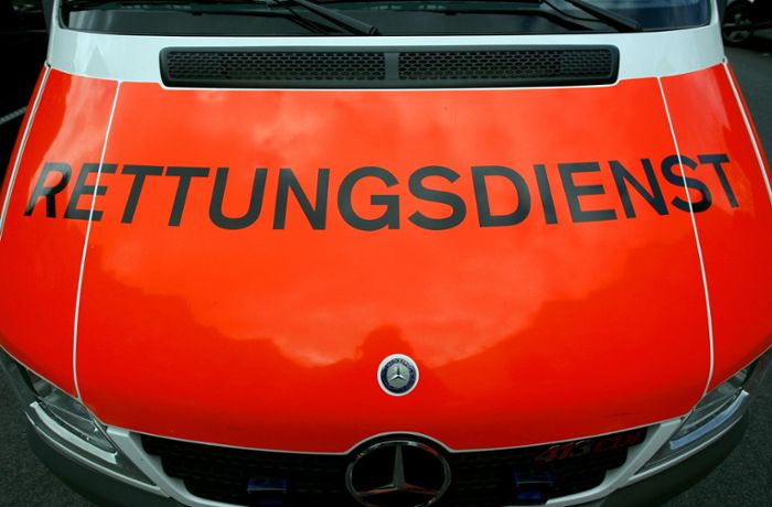 Unfall in Stuttgart-Feuerbach: Frau von Auto erfasst und schwer verletzt