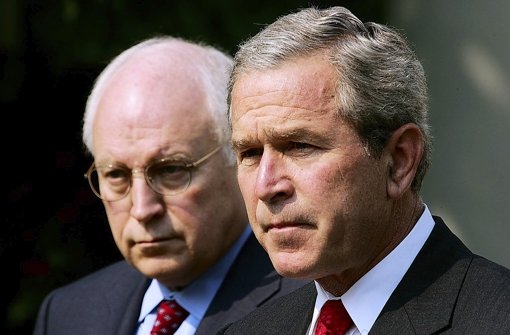Der frühere US-Präsident George W. Bush und sein Vize Dick Cheney (links) Foto: dpa