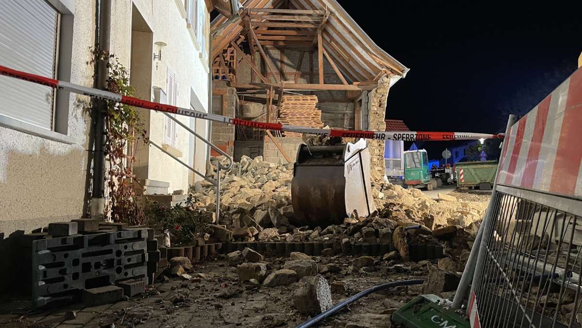 Mindestens 150.000 Euro Schaden: Explosion? Haus in Hechingen stürzt teils ein