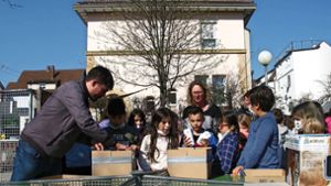Stuttgarter Grundschüler helfen Kriegsopfern
