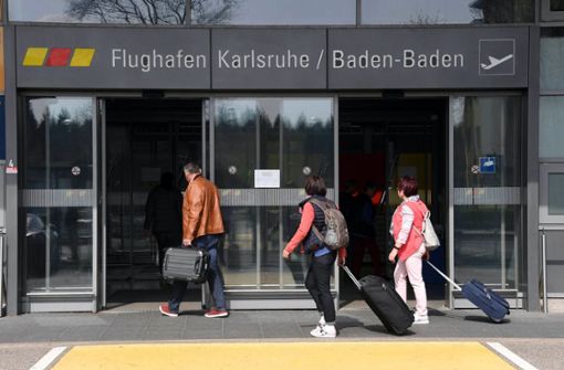 Zollfahnder sind am Flughafen Karlsruhe/Baden-Baden fündig geworden (Symbolbild). Foto: dpa