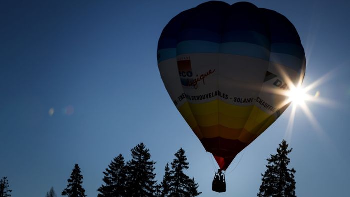 Wind bremst Heißluftballon-Wettbewerb aus