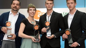 Die Preisträger (von links) Michele DAmico aus Ludwigsburg, Mara Hoffmann, Nicholas Martin und Markus Knobloch Foto: dpa-Zentralbild