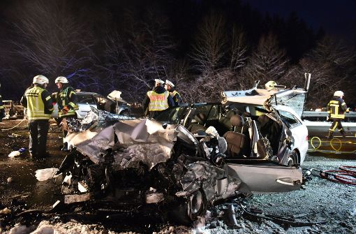 Bei dem tödlichen Verkehrsunfall nach einer Falschfahrt auf der B29 bei Lorch kamen zwei Menschen ums Leben. Foto: dpa