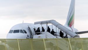 Deutschland hat seit Dezember 2016 mit sieben Sammelflügen knapp 130 Männer zurückfliegen lassen. Foto: dpa/Symbolbild