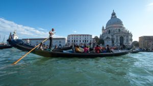 Ja, die Touristen – aber schön ist Venedig eben immer noch. Foto: dpa