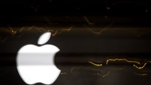 In einem Apple-Store in Frankreich hat ein würtender Kunde mehrere Geräte zertrümmert. Foto: Getty