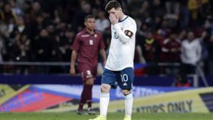 Argentinien blamiert sich bei Messi-Comeback
