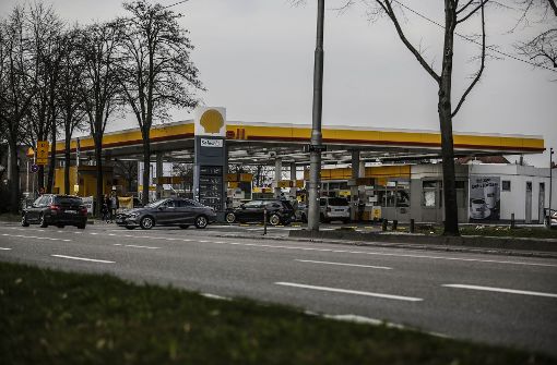 Bald wird wieder eine Tankstelle in Stuttgart verschwinden. Foto: Lichtgut/Leif Piechowski