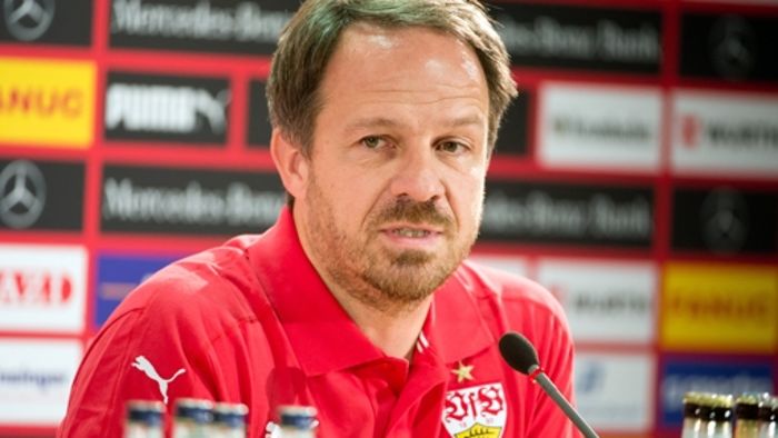 VfB-Stuttgart-Coach Zorniger steht Rede und Antwort