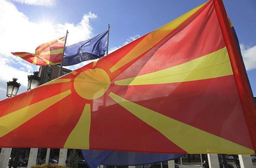 Seit Februar heißt das Land  Nordmazedonien – die EU-Kommission  will die Beilegung des jahrelangen Namensstreites mit Athen belohnen und empfiehlt   Beitrittsverhandlungen. Foto: dpa/Dragan Perkovksi