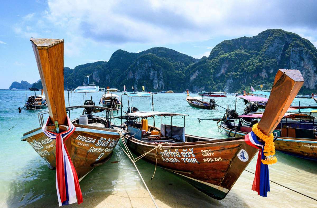 Ab November dürfen Menschen aus einigen „sicheren“ Staaten wieder nach Thailand reisen (Symbolbild). Foto: AFP/MLADEN ANTONOV