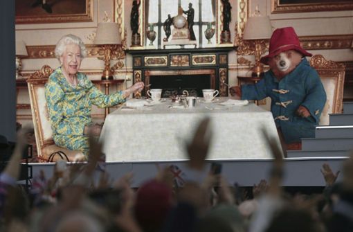 Der Clip von Paddingtons Audienz bei Queen Elizabeth II. ging im Netz viral. Foto: Victoria Jones/PA/dpa/Victoria Jones