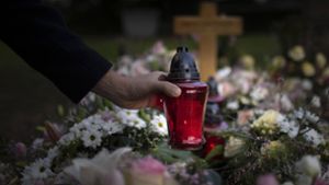 Strafanzeige nach Beisetzung von Neonazi in jüdischem Grab
