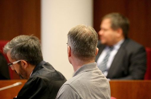 Der Angeklagte Olaf S. hatte die Tat nach zwei Trunkenheitsfahrten überraschend aus freien Stücken eingeräumt. Nun steht er in Bonn vor Gericht. Foto: dpa