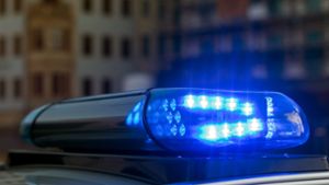 Polizei ermittelt nach Vorfall in Aichtal: Unbekannte stehen 250 Kilo schwere Rüttelplatte aus Baustellenfahrzeug